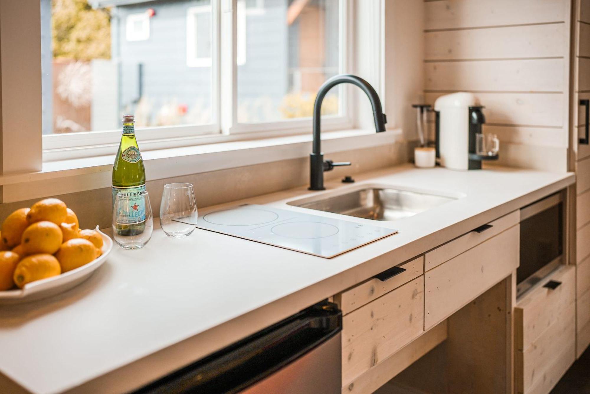 Longboard Studio Includes King Bed And Kitchenette Stinson Beach Dış mekan fotoğraf